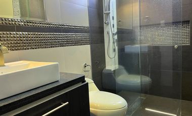 ESPECTACULAR CASA DE VENTA EN BALCÓN DEL NORTE PONCEANO QUITO!! CC EL CONDADO!!