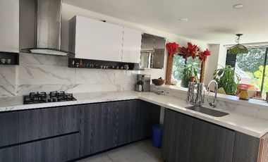 ¡Oportunidad Única! Venta de espectacular casa esquinera en conjunto cerrado, perfecta para vivir con lujo, comodidad y seguridad en un entorno natura