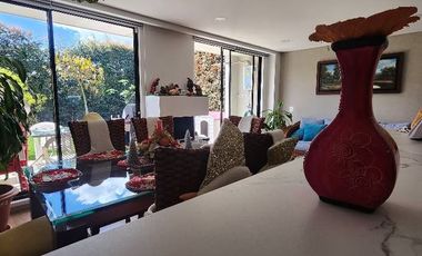 ¡Oportunidad Única! Venta de espectacular casa esquinera en conjunto cerrado, perfecta para vivir con lujo, comodidad y seguridad en un entorno natura