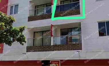 VENDO APTO 3er. PISO EN MANRIQUE CENTRAL