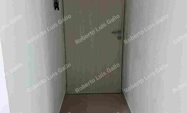 VENDO APTO 3er. PISO EN MANRIQUE CENTRAL