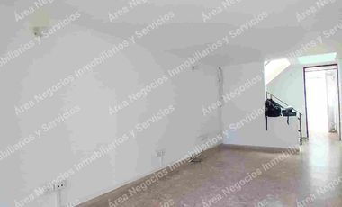 Área alquila Casa para entidades o familia.