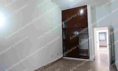 Área alquila Casa para entidades o familia.