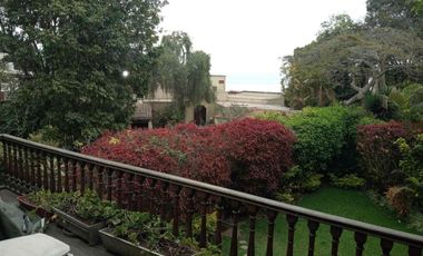 VENDO LINDA CASA FAMILIAR EN BARRANCO, EXCELENTE UBICACIÓN.