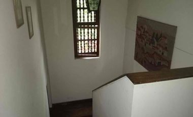 VENDO LINDA CASA FAMILIAR EN BARRANCO, EXCELENTE UBICACIÓN.