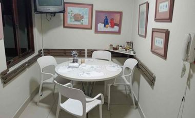 VENDO LINDA CASA FAMILIAR EN BARRANCO, EXCELENTE UBICACIÓN.