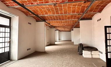 RENTA DE EDIFICIO COMERCIAL CENTRO