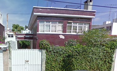 Casa en Remate – Excelente Ubicación  – Precio por Debajo de Mercado