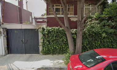 Casa en Remate – Excelente Ubicación  – Precio por Debajo de Mercado