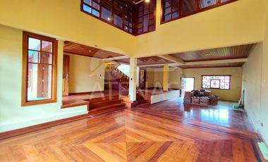 CASA COMERCIAL, CON AREA VERDE, COMPLEJO DE TOTORACOCHA