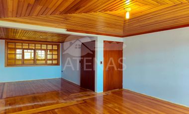 CASA COMERCIAL, CON AREA VERDE, COMPLEJO DE TOTORACOCHA