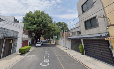 Casa en Remate – Excelente Ubicación – Precio por Debajo de Mercado