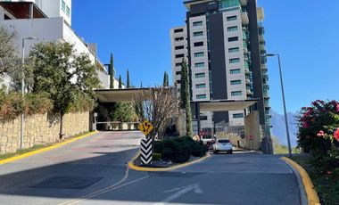 Depa en Renta en Vista Real, Valle Oriente.