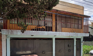 Casa en Remate – Excelente Ubicación – Precio por Debajo de Mercado