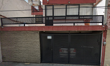 Casa en Remate – Excelente Ubicación  – Precio por Debajo de Mercado