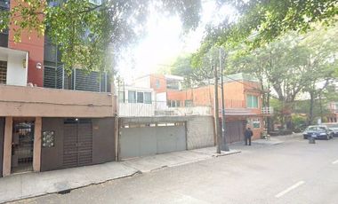 Casa en Remate – Excelente Ubicación  – Precio por Debajo de Mercado