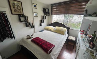 Venta Departamento de tres dormitorios en Conjunto Privado en Calderon