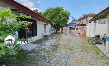 RUMAH DIJUAL DI SOLO DEKAT STASIUN BALAPAN BISA UNTUK RUANG USAHA