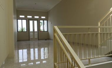 Ruko Kembar Dijual di Cirendeu Raya, Strategis, dekat sekolah Lab School & Al Fath