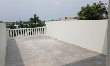 Ruko Kembar Dijual di Cirendeu Raya, Strategis, dekat sekolah Lab School & Al Fath