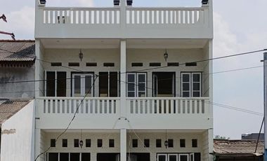 Ruko Kembar Dijual di Cirendeu Raya, Strategis, dekat sekolah Lab School & Al Fath