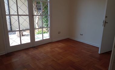 Arriendo Linda Casa 3 Dorm 2 baños Sala de Estar, Ñuñoa