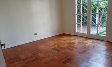 Arriendo Linda Casa 3 Dorm 2 baños Sala de Estar, Ñuñoa