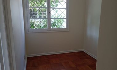 Arriendo Linda Casa 3 Dorm 2 baños Sala de Estar, Ñuñoa