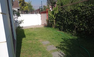 Arriendo Linda Casa 3 Dorm 2 baños Sala de Estar, Ñuñoa