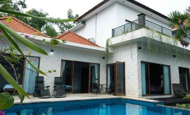 Villa Modern Nusa Dua