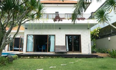 Villa Modern Nusa Dua