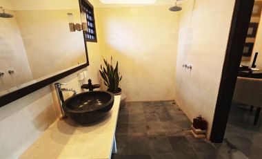 DIJUAL VILLA STRATEGIS LOKASI CANGGU