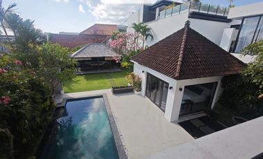 DIJUAL VILLA STRATEGIS LOKASI CANGGU