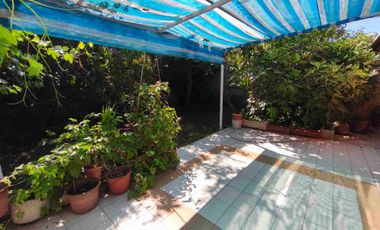 SE VENDE CASA LA FLORIDA 200 MTS2 3D 1B + 2 ESTAC