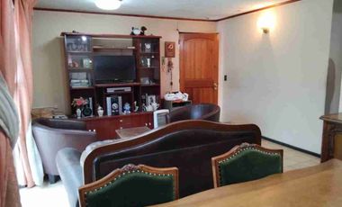 SE VENDE CASA LA FLORIDA 200 MTS2 3D 1B + 2 ESTAC