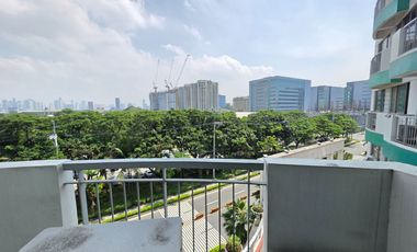 THE ANCHOR BAY TOWER OF BAY GARDENS FOR SALE