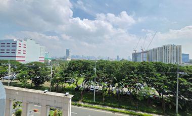 THE ANCHOR BAY TOWER OF BAY GARDENS FOR SALE