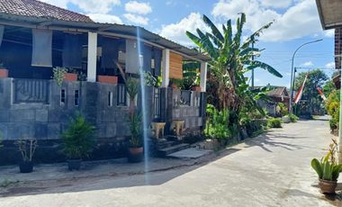 Rumah Dijual Area Tamanan Diluar Ringroad Selatan Dekat Kota Dan UAD