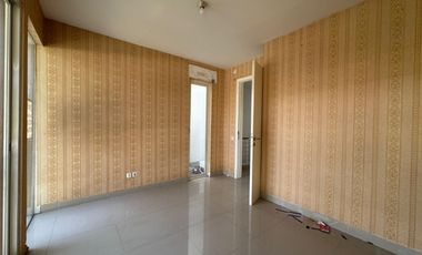 Disewakan rumah di grand Harvest Surabaya Barat