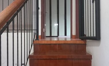 Disewakan Rumah 2 Lantai Harga Bagus Lokasi Idaman Raffles HIlls