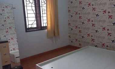 Disewakan Rumah 2 Lantai Harga Bagus Lokasi Idaman Raffles HIlls