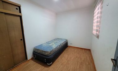 Se vende amplia casa de 4 dormitorios, a pasos de metro Los Quillayes,linea 4