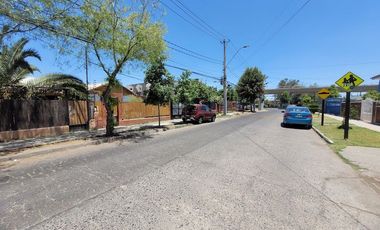 Se vende amplia casa de 4 dormitorios, a pasos de metro Los Quillayes,linea 4
