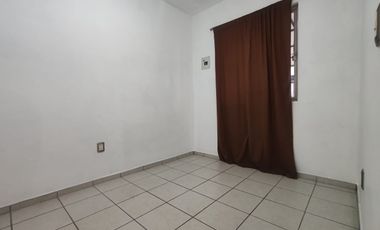 BONITA CASA EN RENTA EN COL. HOGARES DEL ALAMO