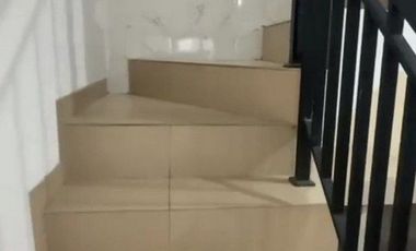 Rumah Mewah dan Luas Disewakan, di Gatsu Tengah, Denpasar Area