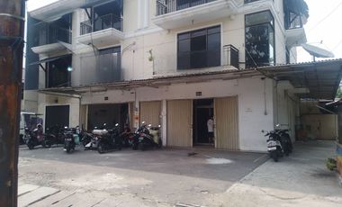 Disewakan Ruko 3 Lantai di Petukangan Selatan Pesanggrahan Jakarta Selatan