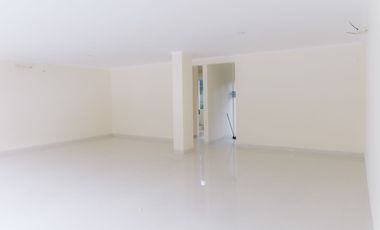 Disewakan Ruko Gandeng 3 Lantai Strategis di Boulevard Area komersial Royal Tajur Residence. Jl, Raya Tajur