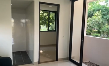 Rumah nyaman dan asri di perumahan mutiara gading city