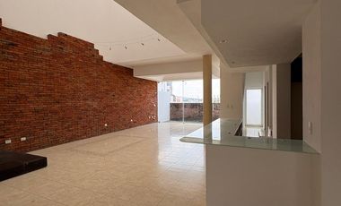 CASA EN RENTA EN RESIDENCIAL ALTOZANO