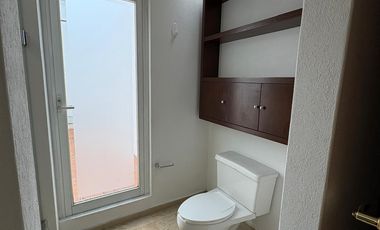 CASA EN RENTA EN RESIDENCIAL ALTOZANO